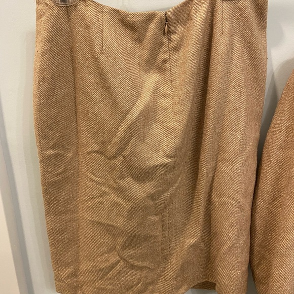 Anne Klein Women's Beige Blazer with Faux Fur Collar - Picture 7 of 8